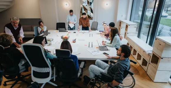 Les personnes victimes de discriminations perçoivent leur avenir professionnel de manière plus négative.