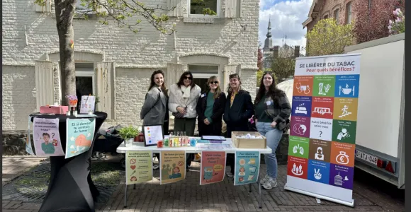 'équipe des agentes de prévention lors de l'action tabac   à Marche-en-Famenne, en avril 2026. 